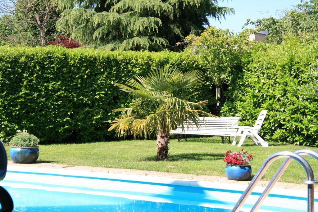 Les Hibiscus Acomodação com café da manhã Maisons-Laffitte Exterior foto